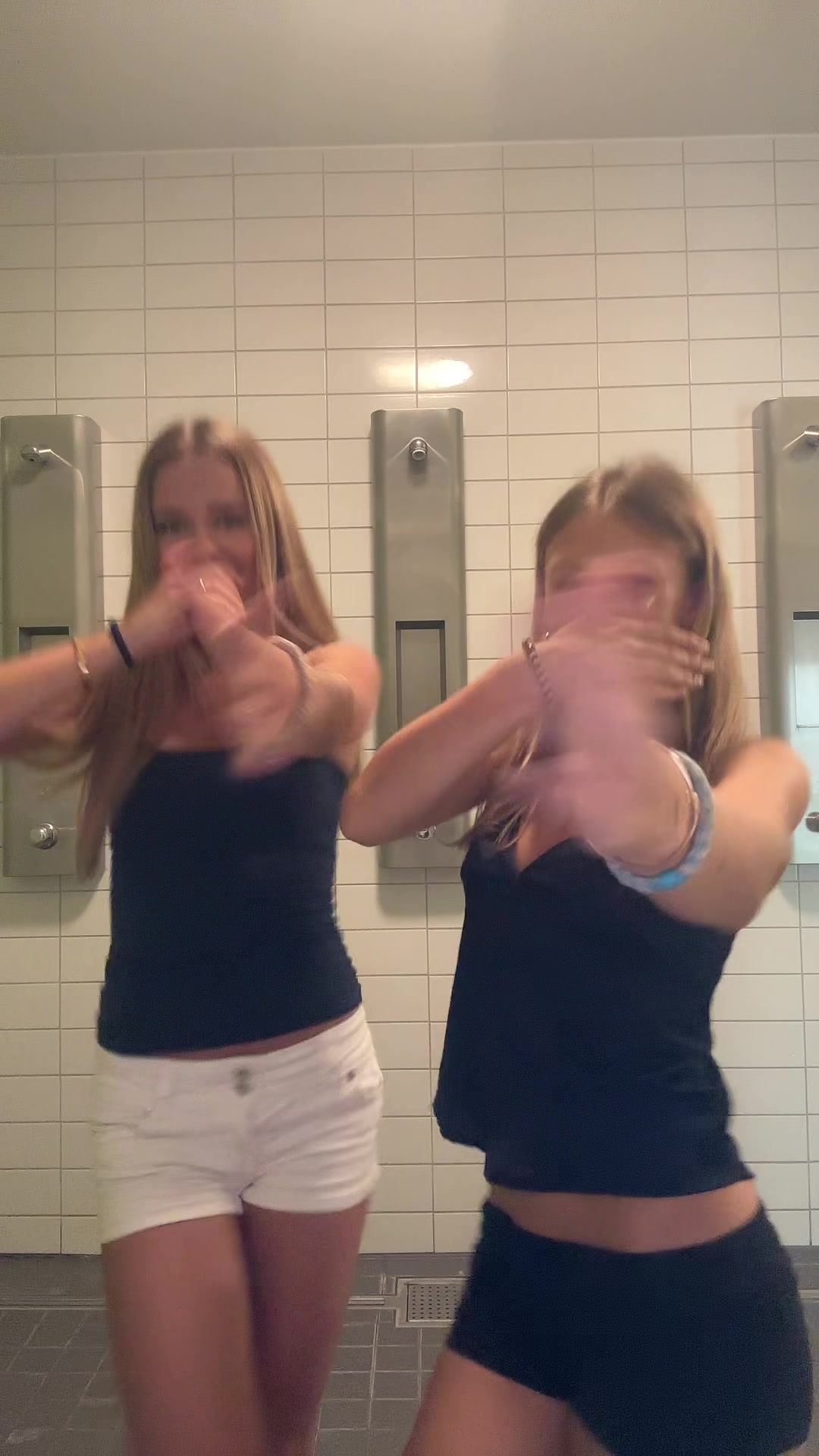 @Lina & Luisa