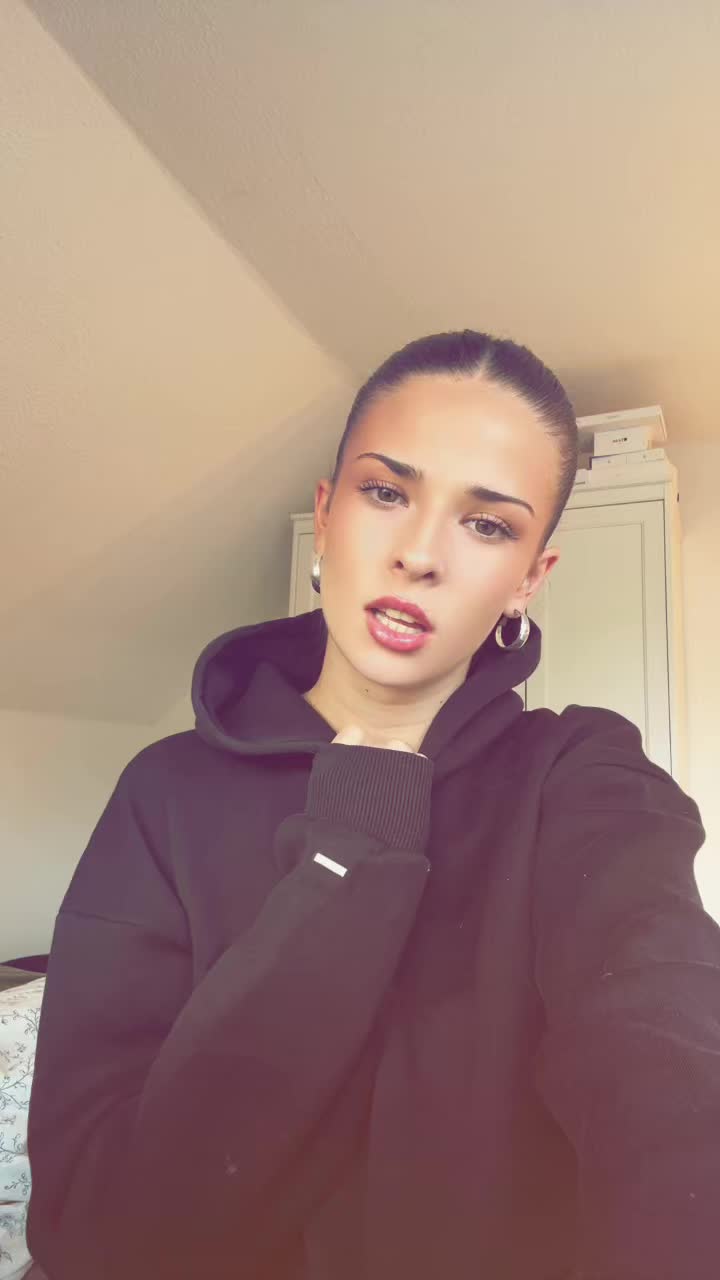 @lauraa