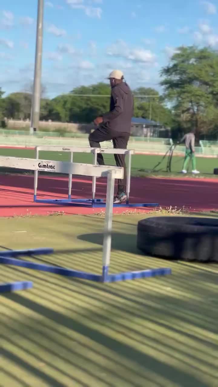 @XholaniTalane