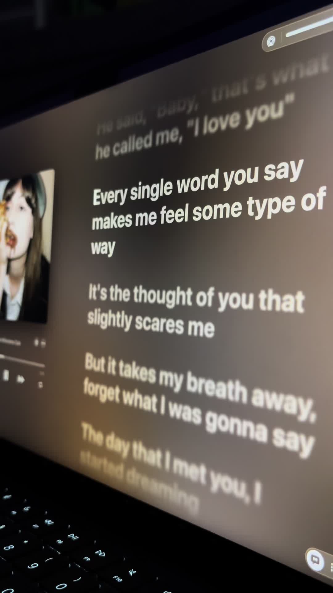 @️