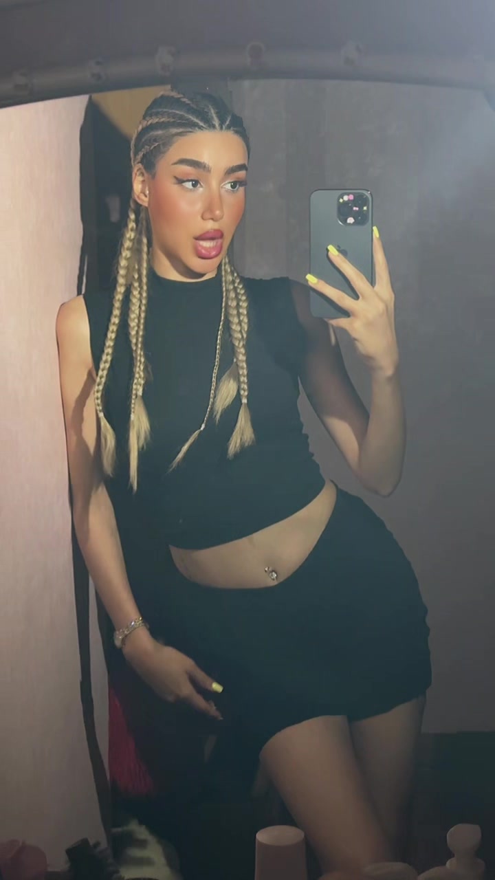 @saraakittyy