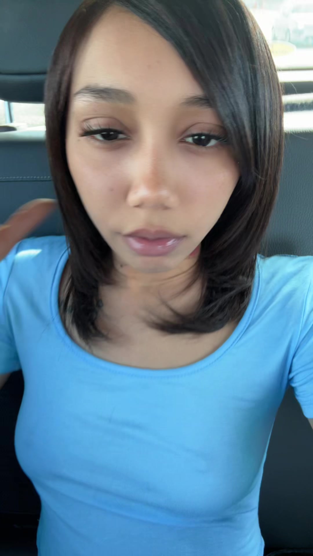 @lola_bessi