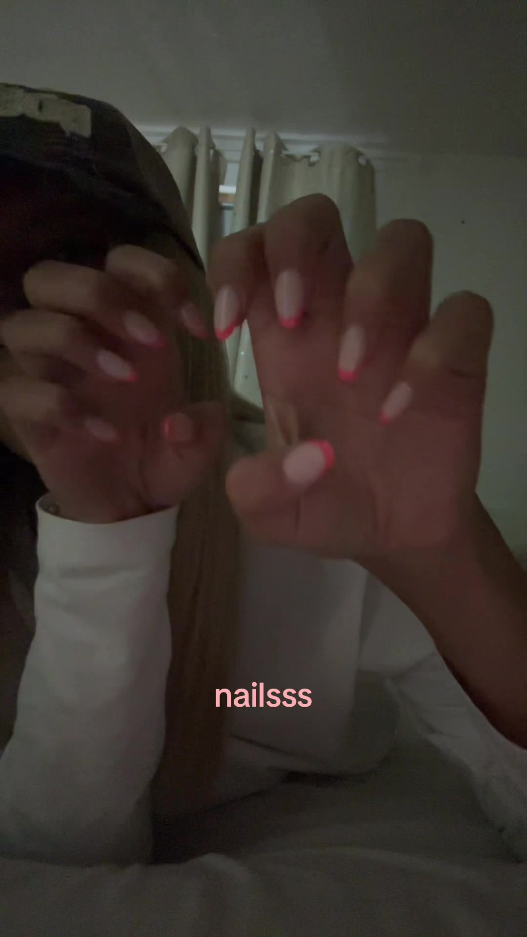 @𝓜𝓲𝓪