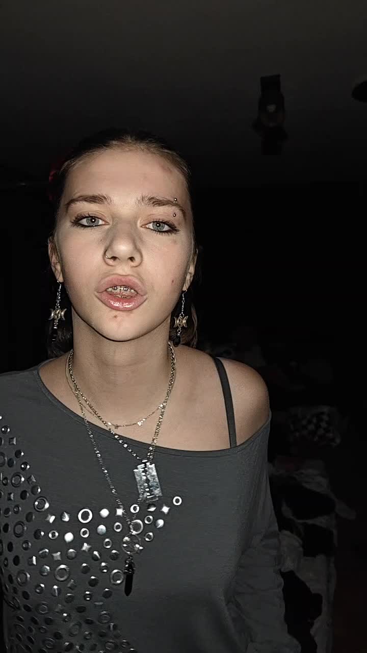 @𝓛𝓪𝓻𝓪🦋