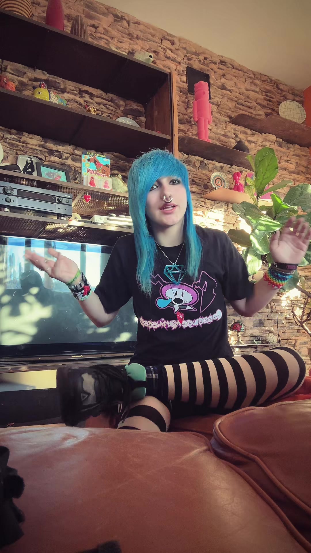 @Xx_CHARLI_CLAWS_xX