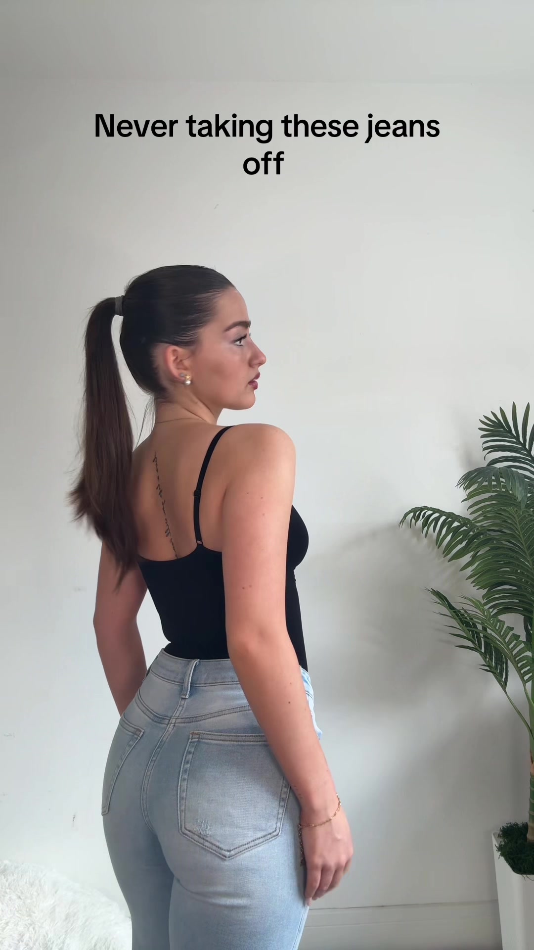 @miapollock