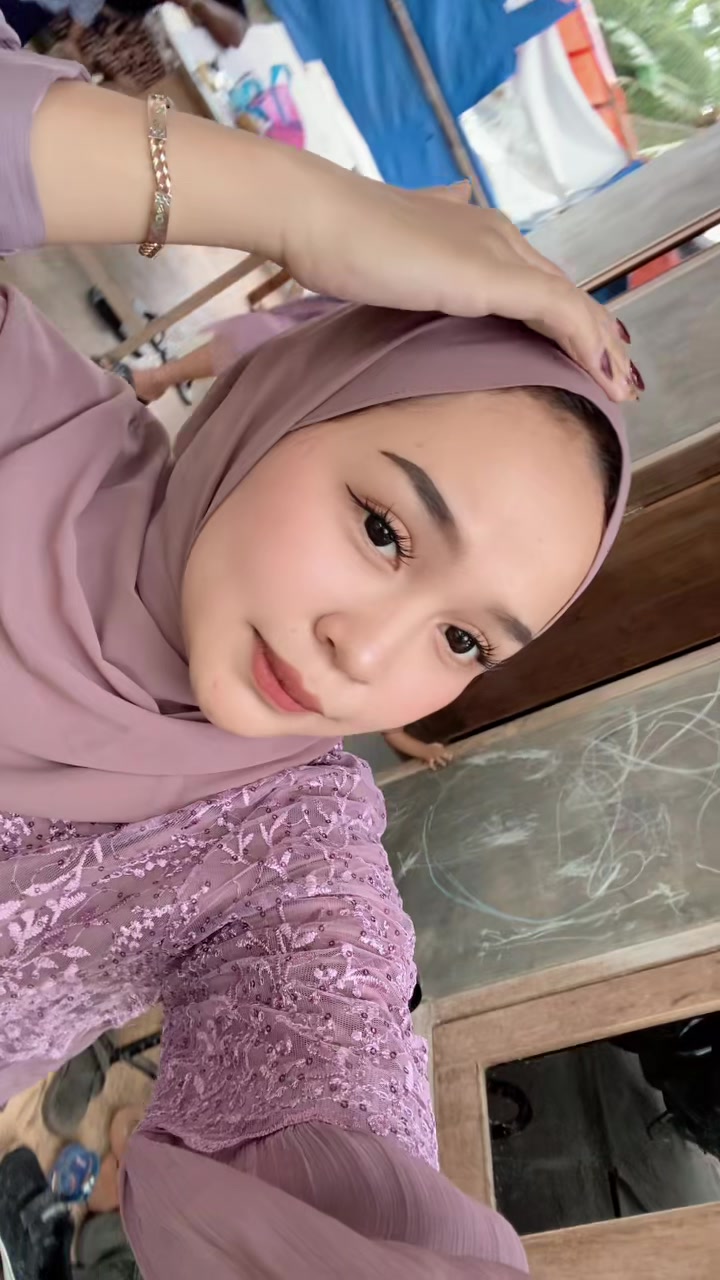 @YulianaLarasati