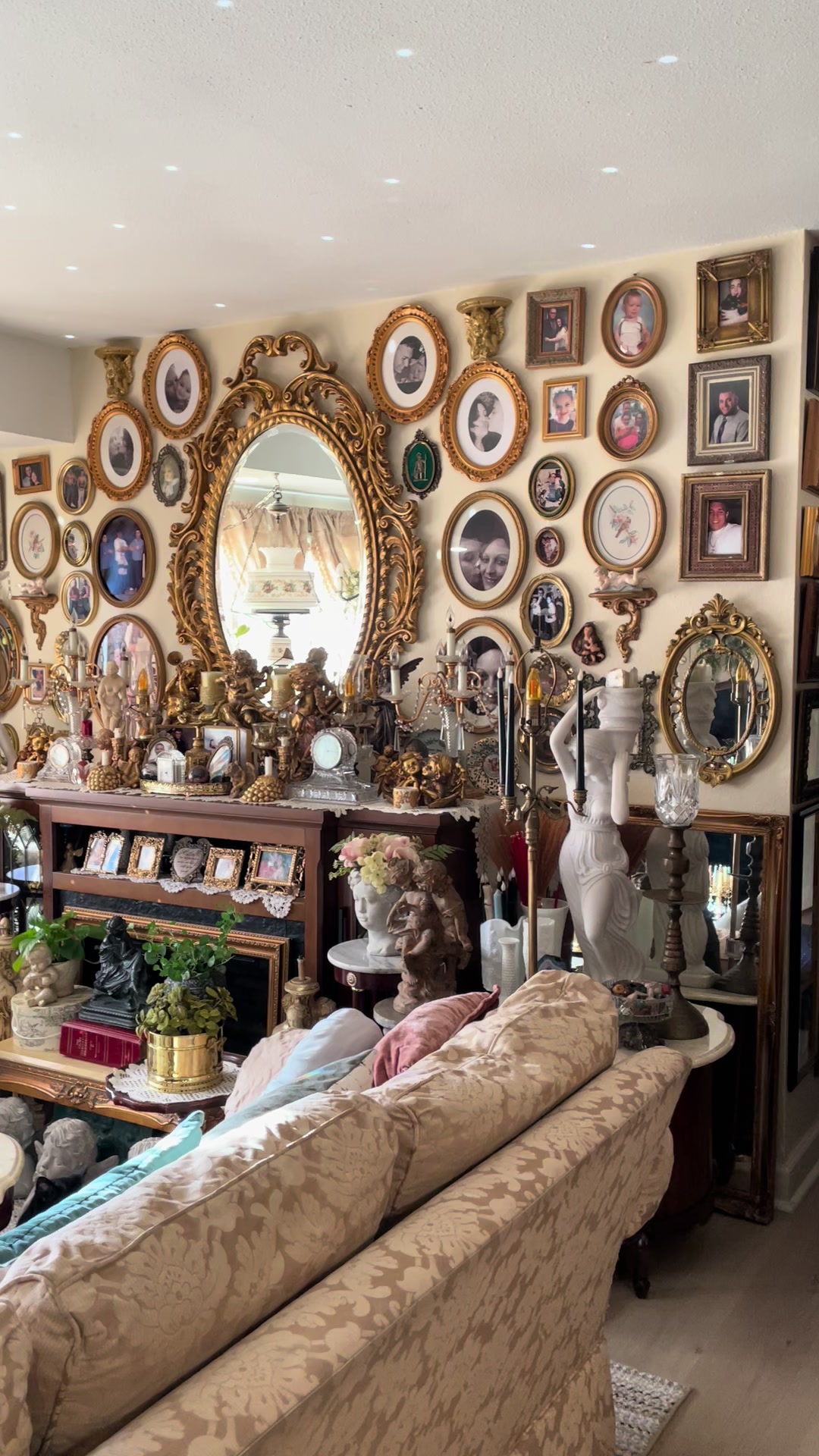 @Maximalist Maiteelacubana