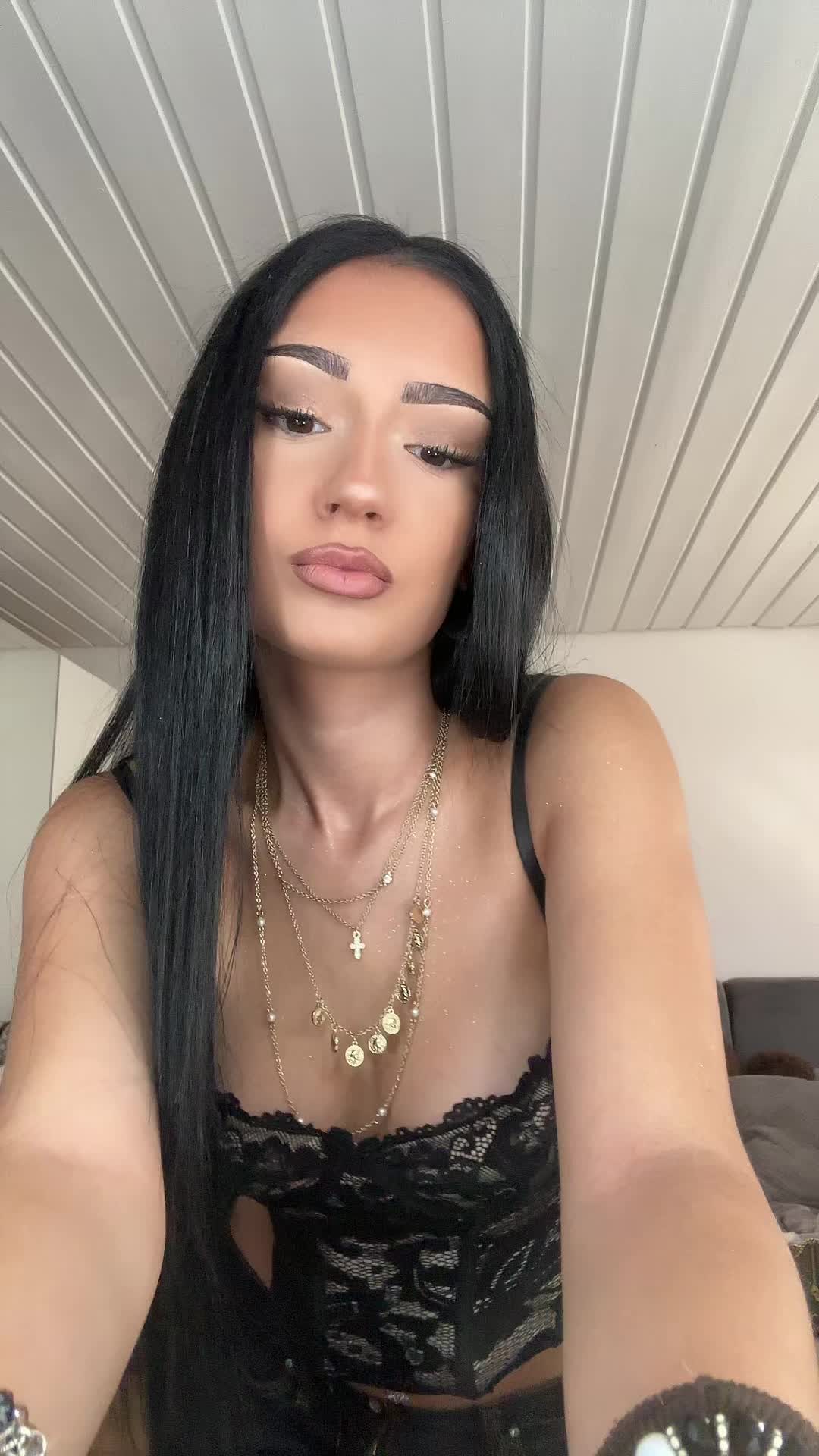 @𝓔𝓵𝓲𝓪𝓷𝓪