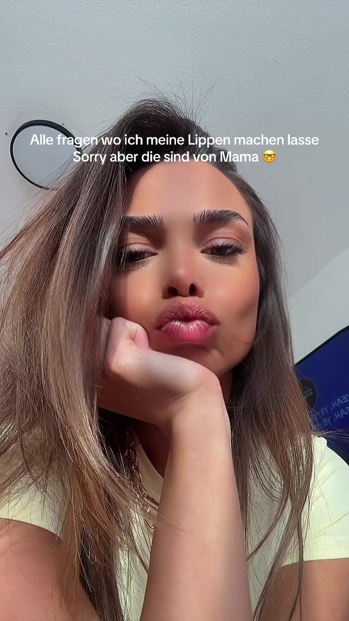 @BIENENKÖNIGIN🐝