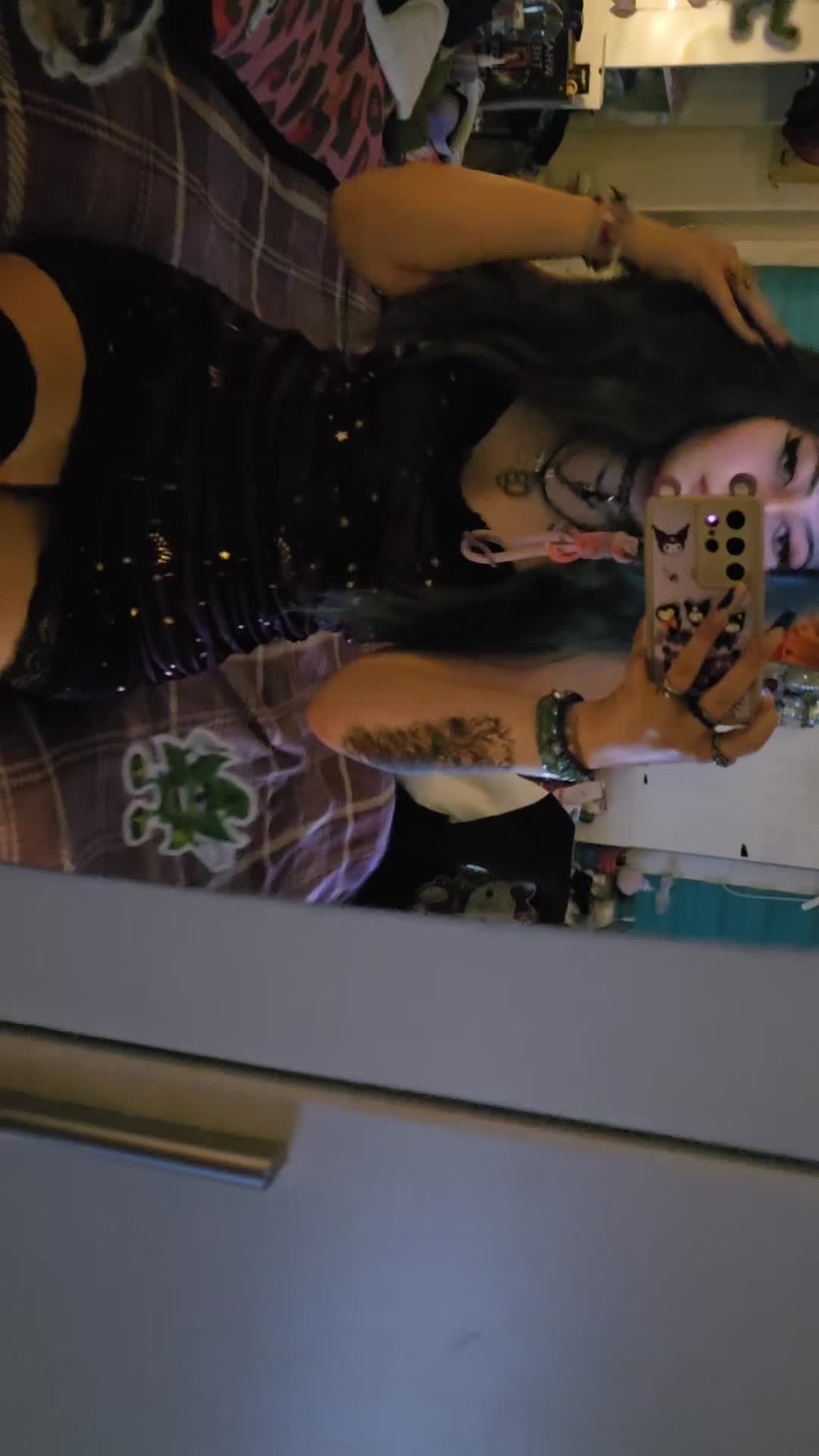 @𝑘𝑢𝑟𝑜𝑚𝑖🧚&zwj;♀️🔮