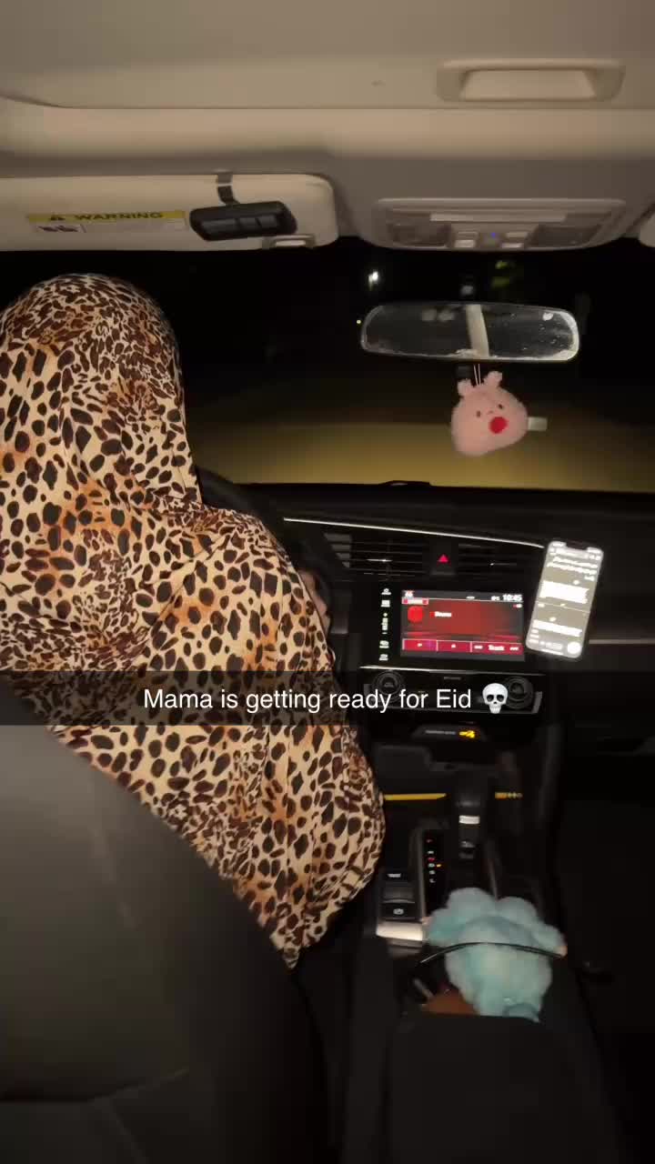 @adoolie_