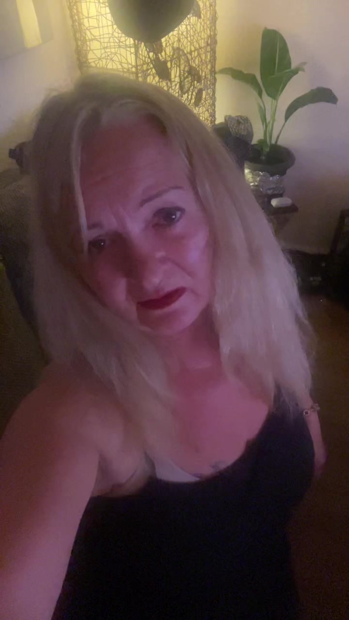 @Ellen ü50