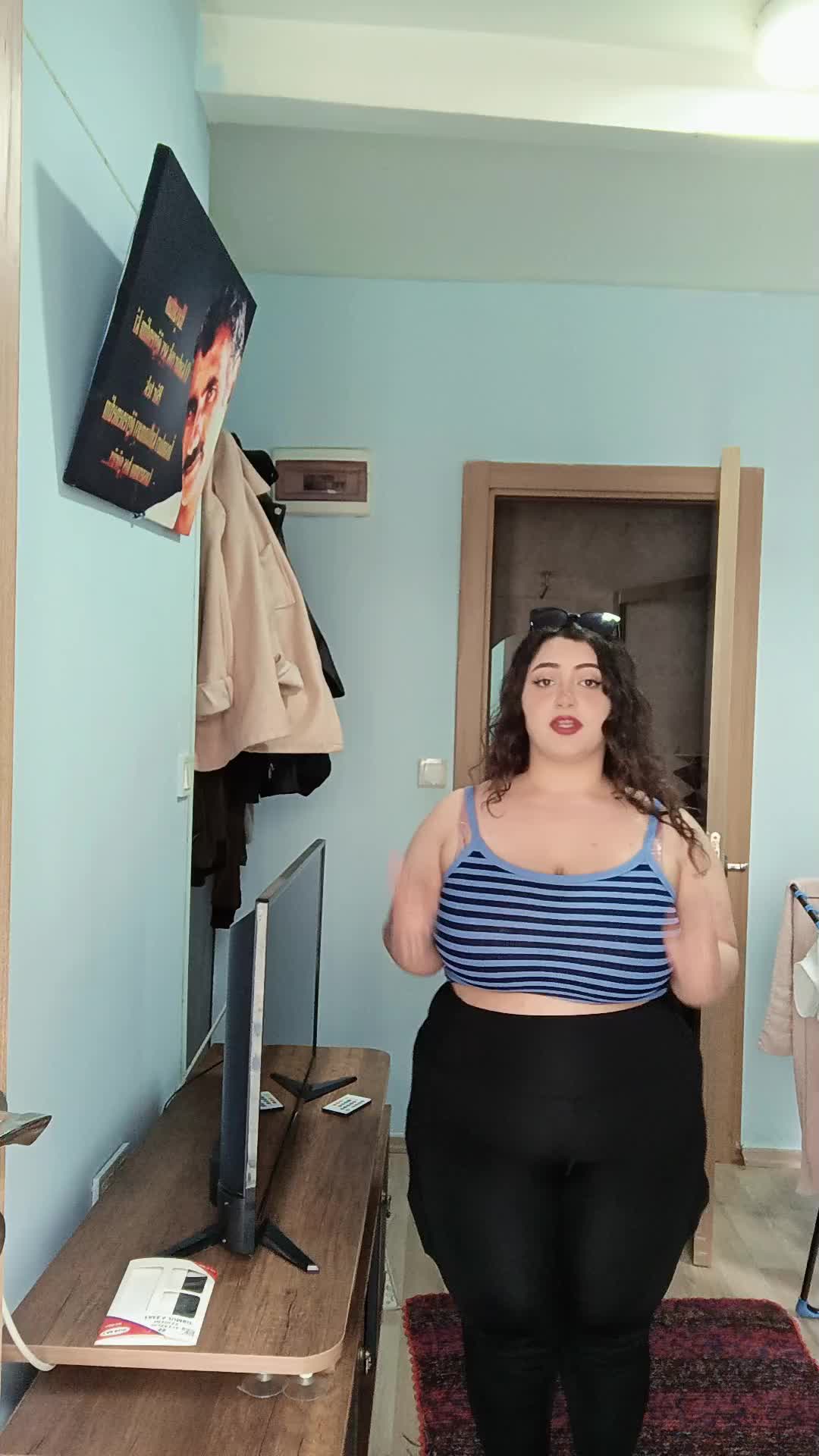 @Esra