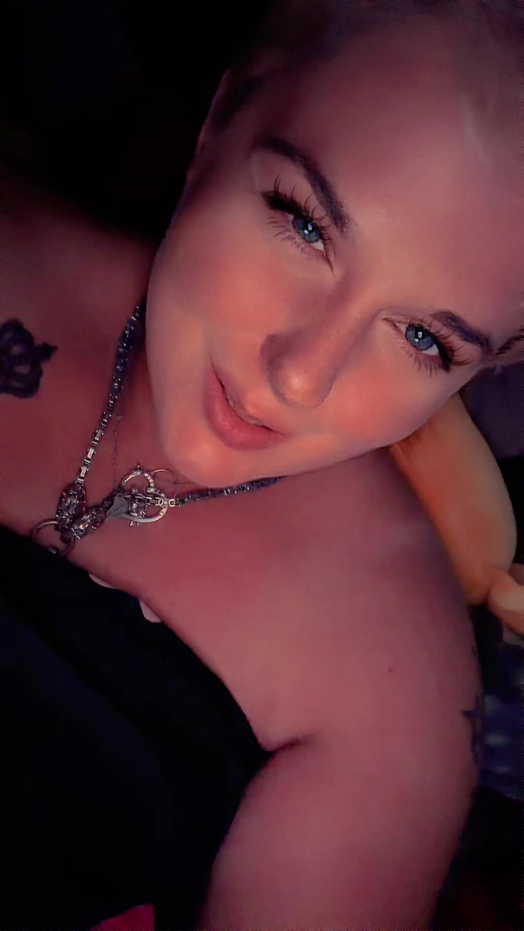 @Carmen♥️😈~FoxiUndCarmen4live~