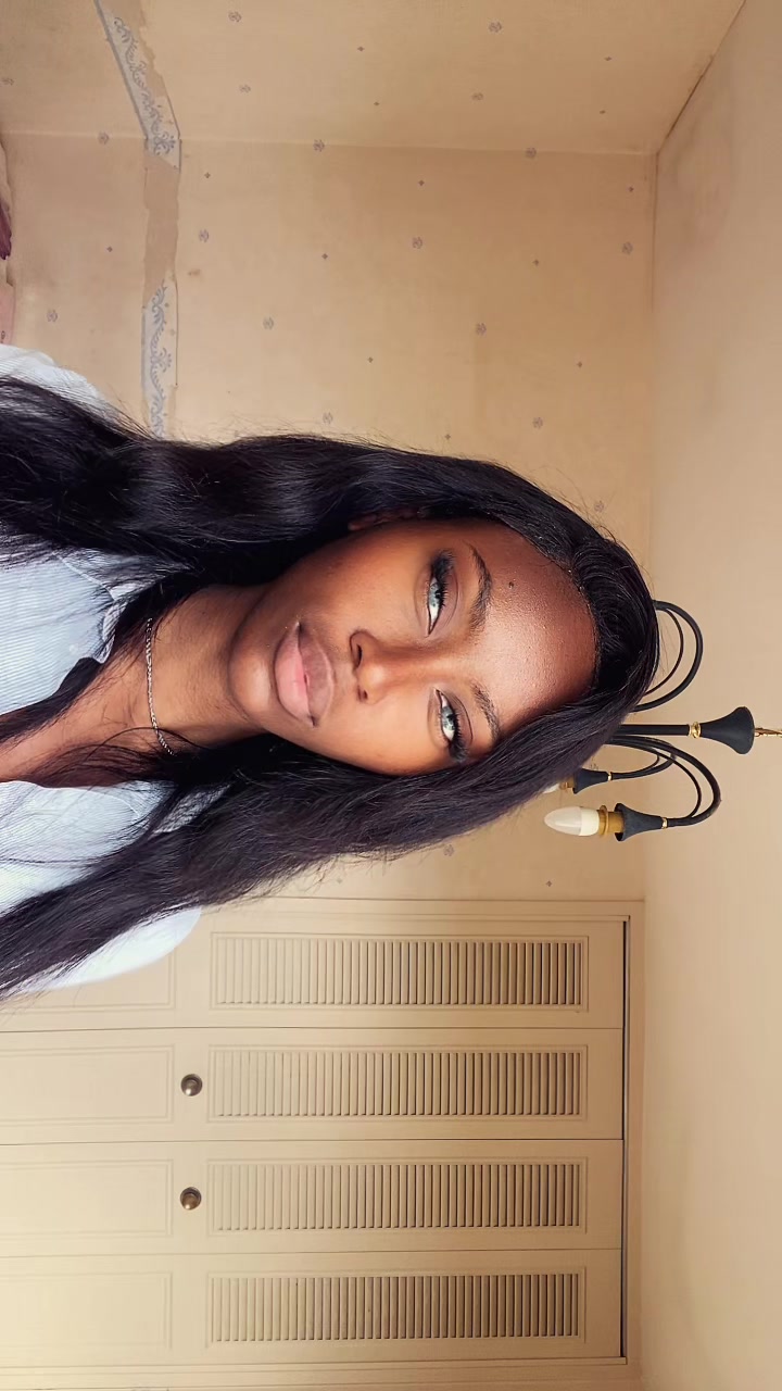 @Eliana