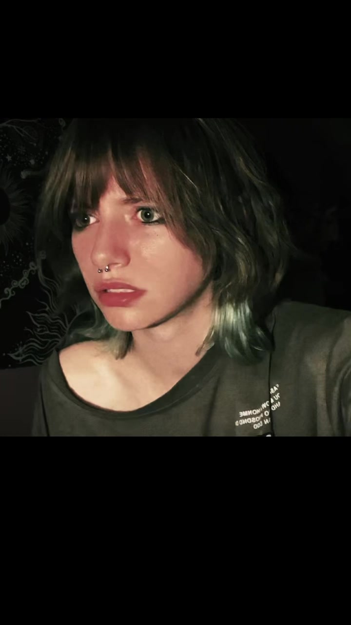 @T<3