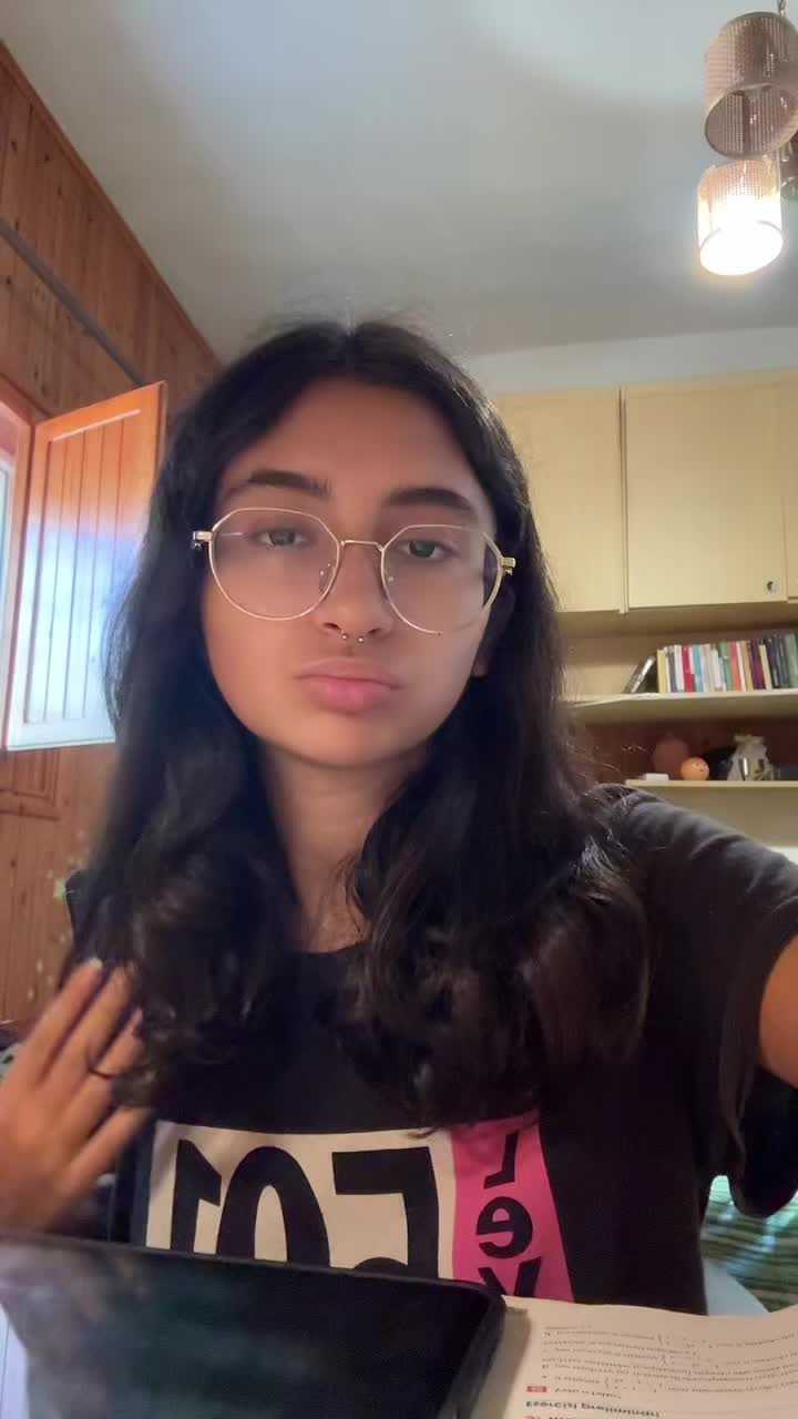 @Ali_cee