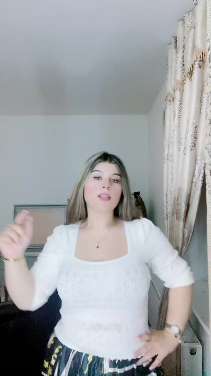 @𝒫🧪