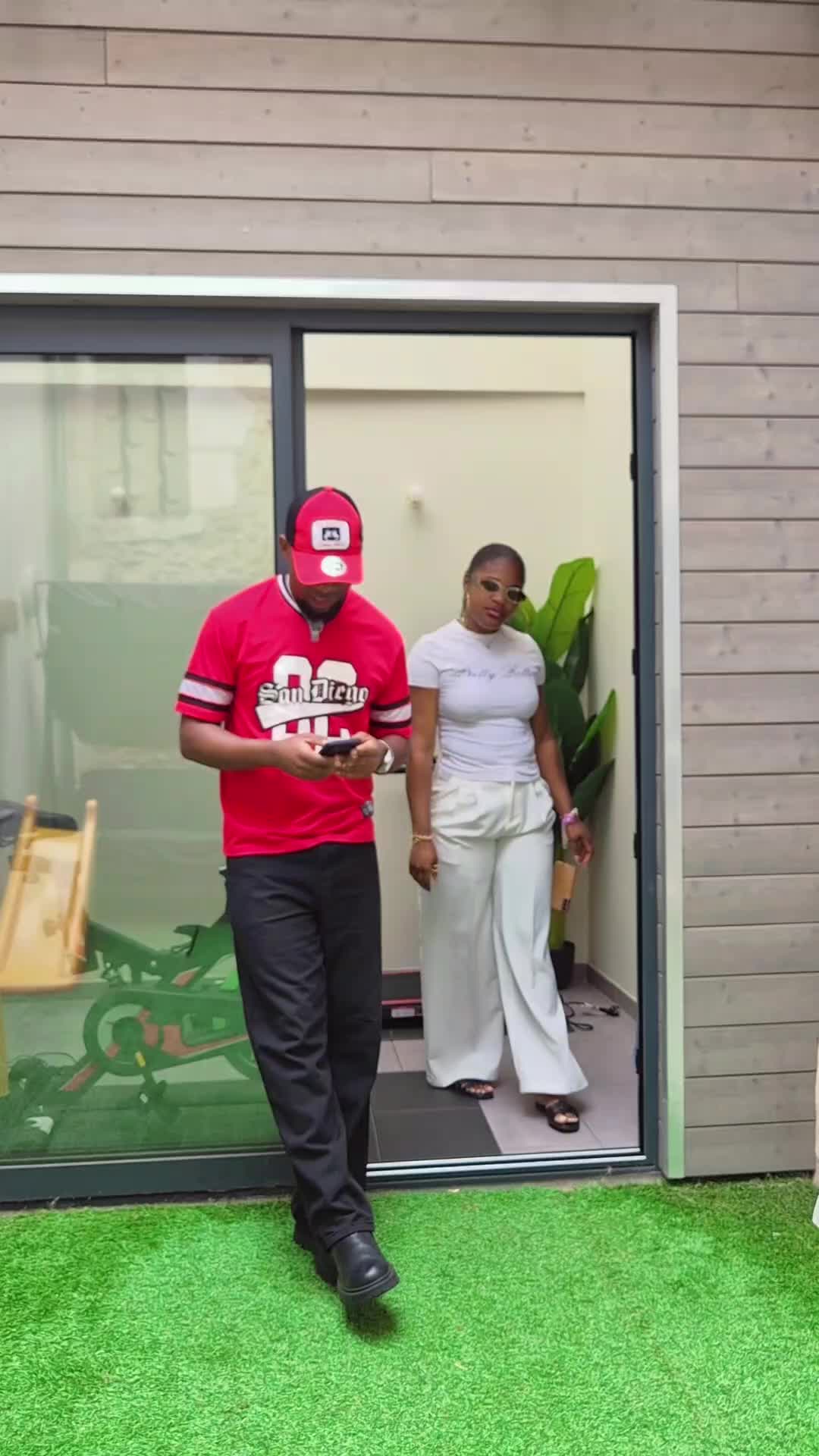 @Swaanty Officiel