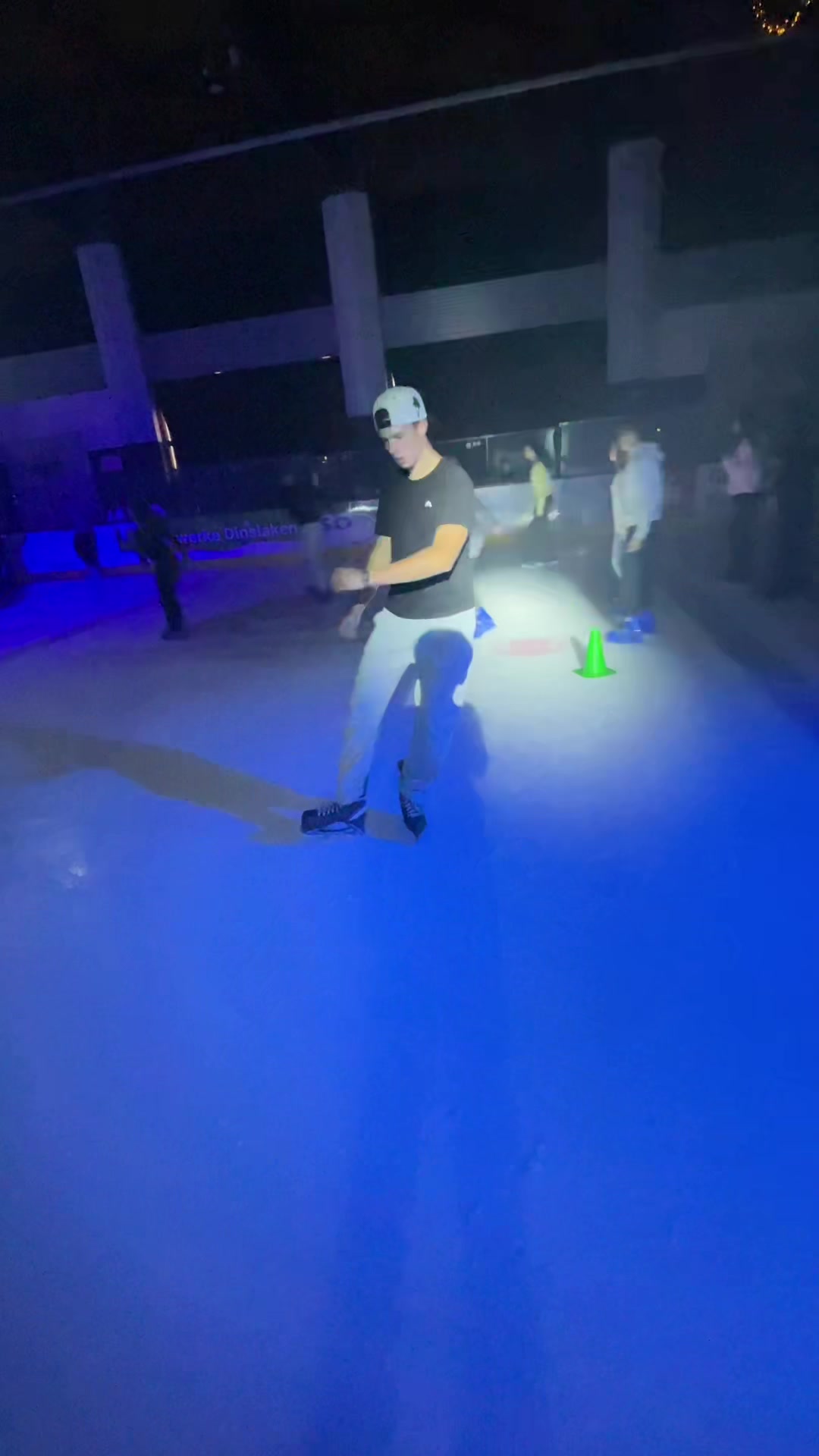 @🌪️Tobias_on_ice🌪️