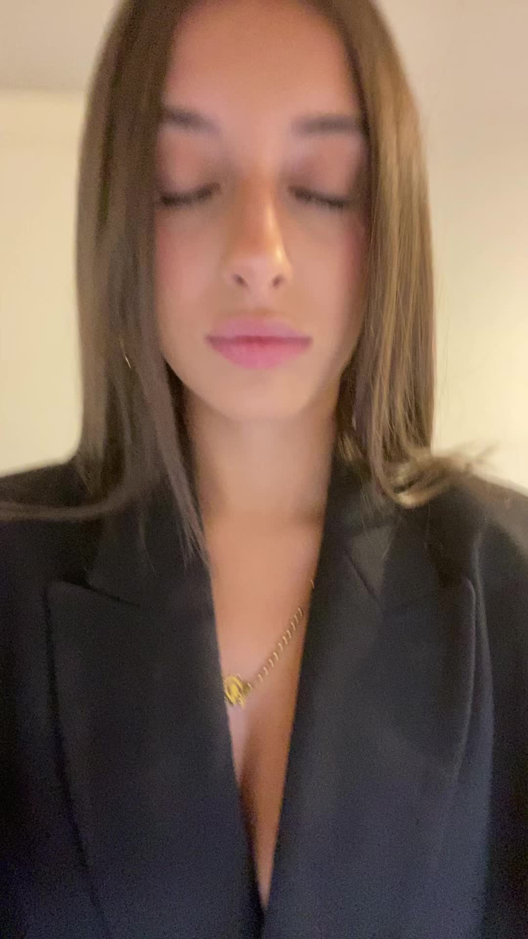 @Inés