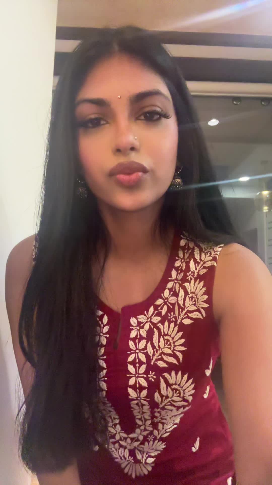 @meganswisho 💫