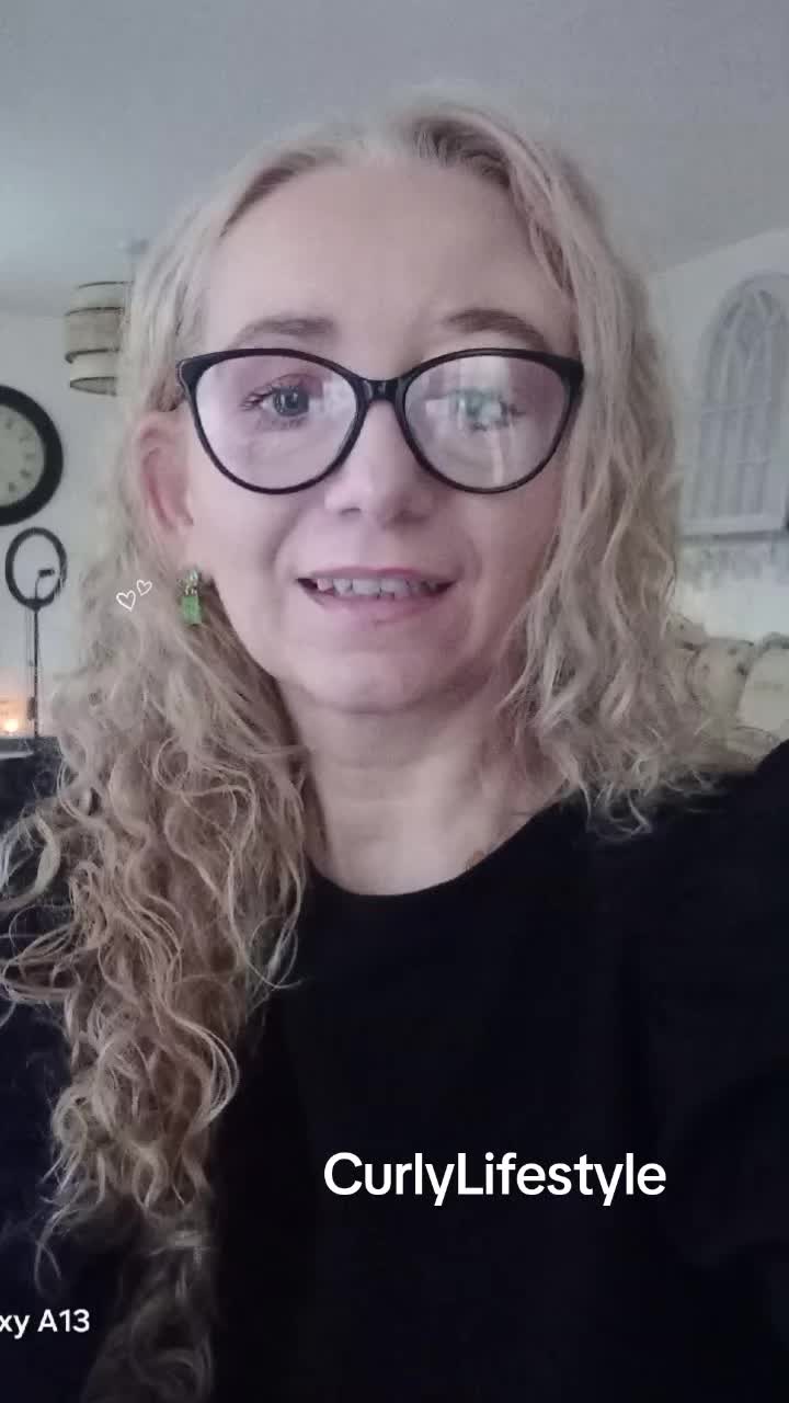 @CurlyLifestyle