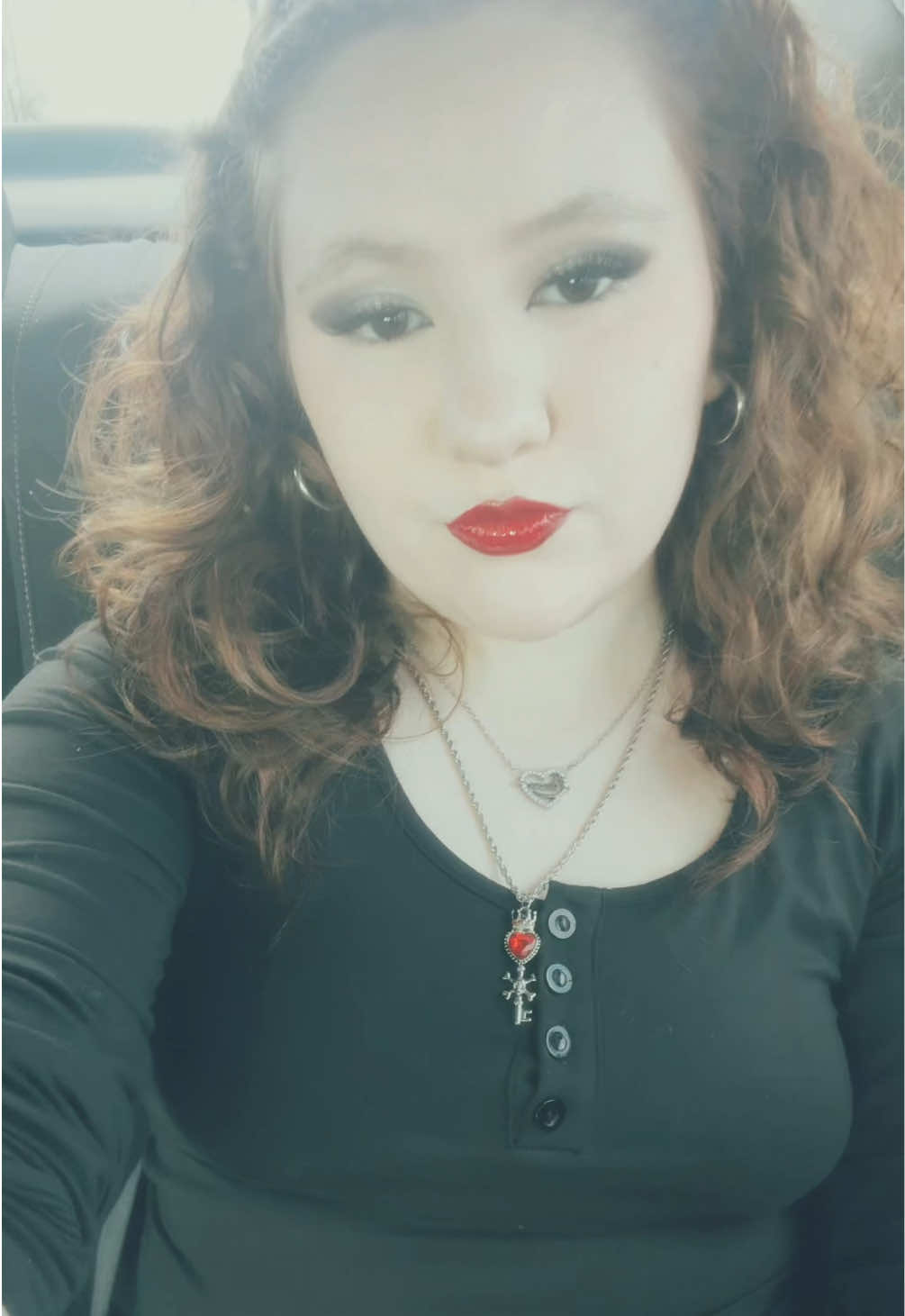 @bella