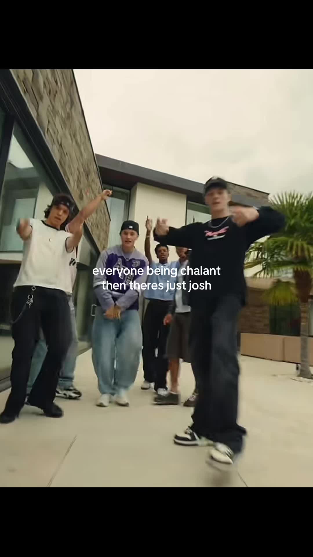 @𝐏𝐎𝐋𝐋𝐘