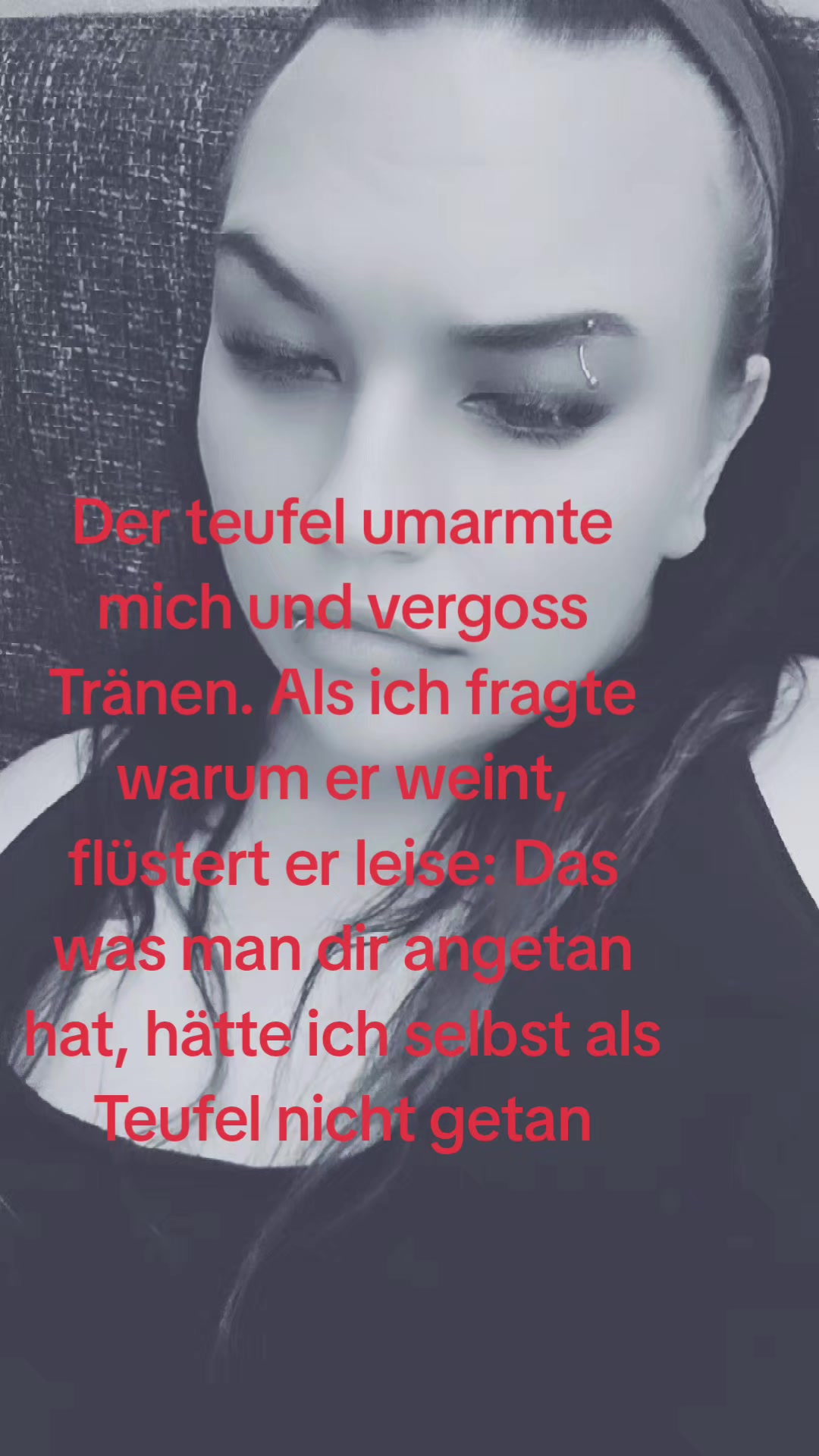 @◇Schattenfeder◇ 📚🖤