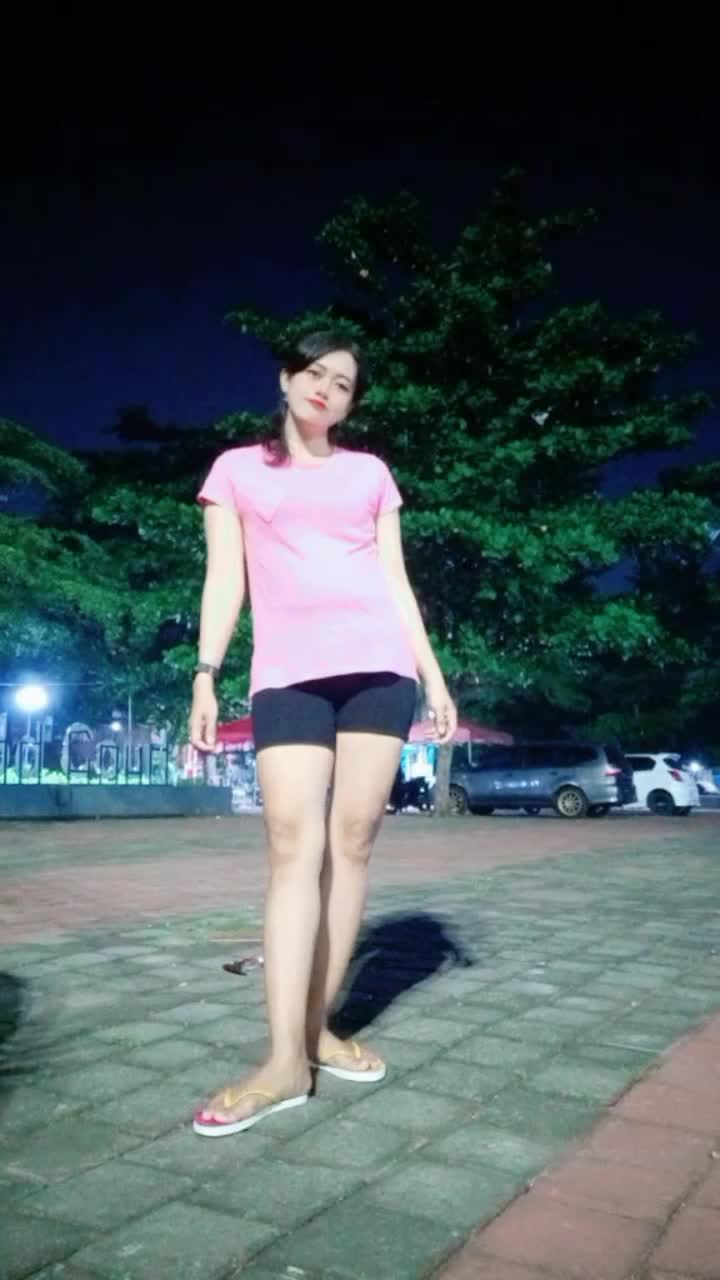 @Yuni Sy7