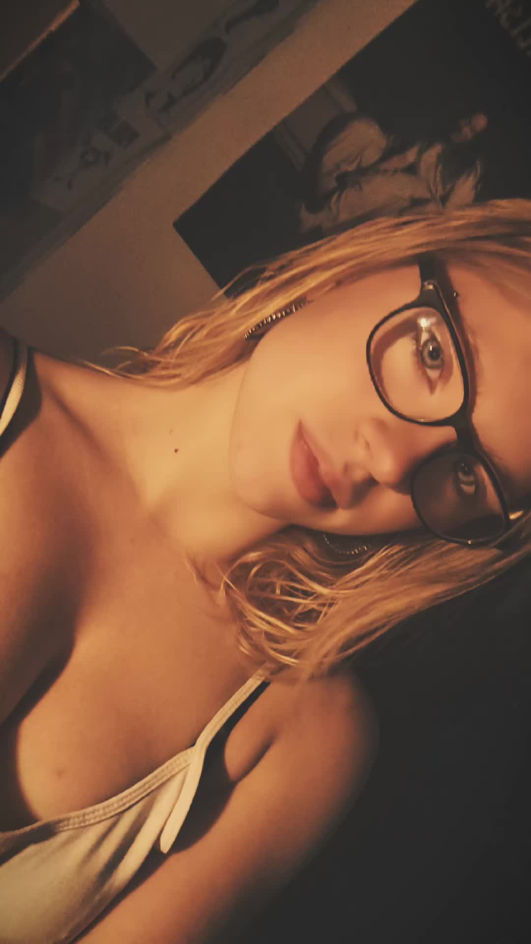 @<3