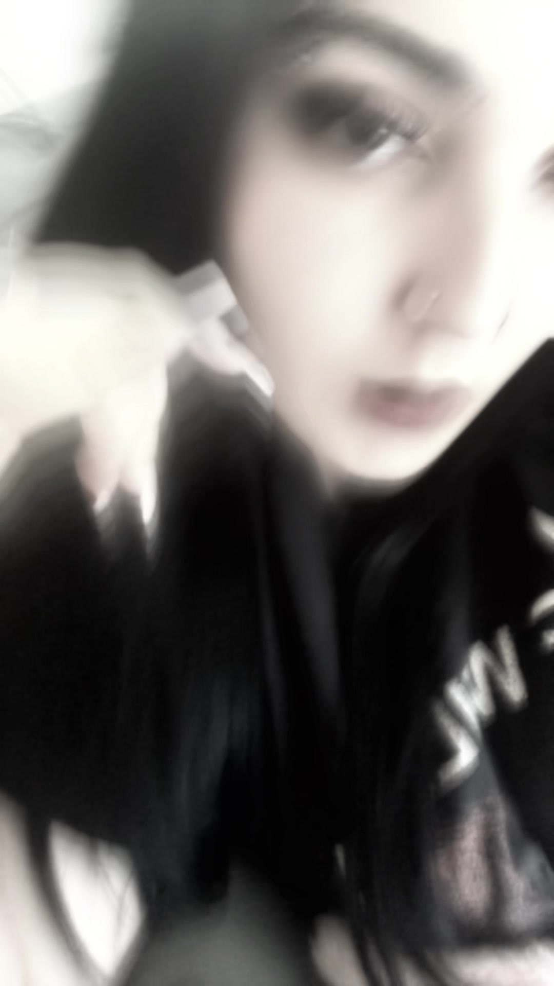 @kyra ☠︎︎