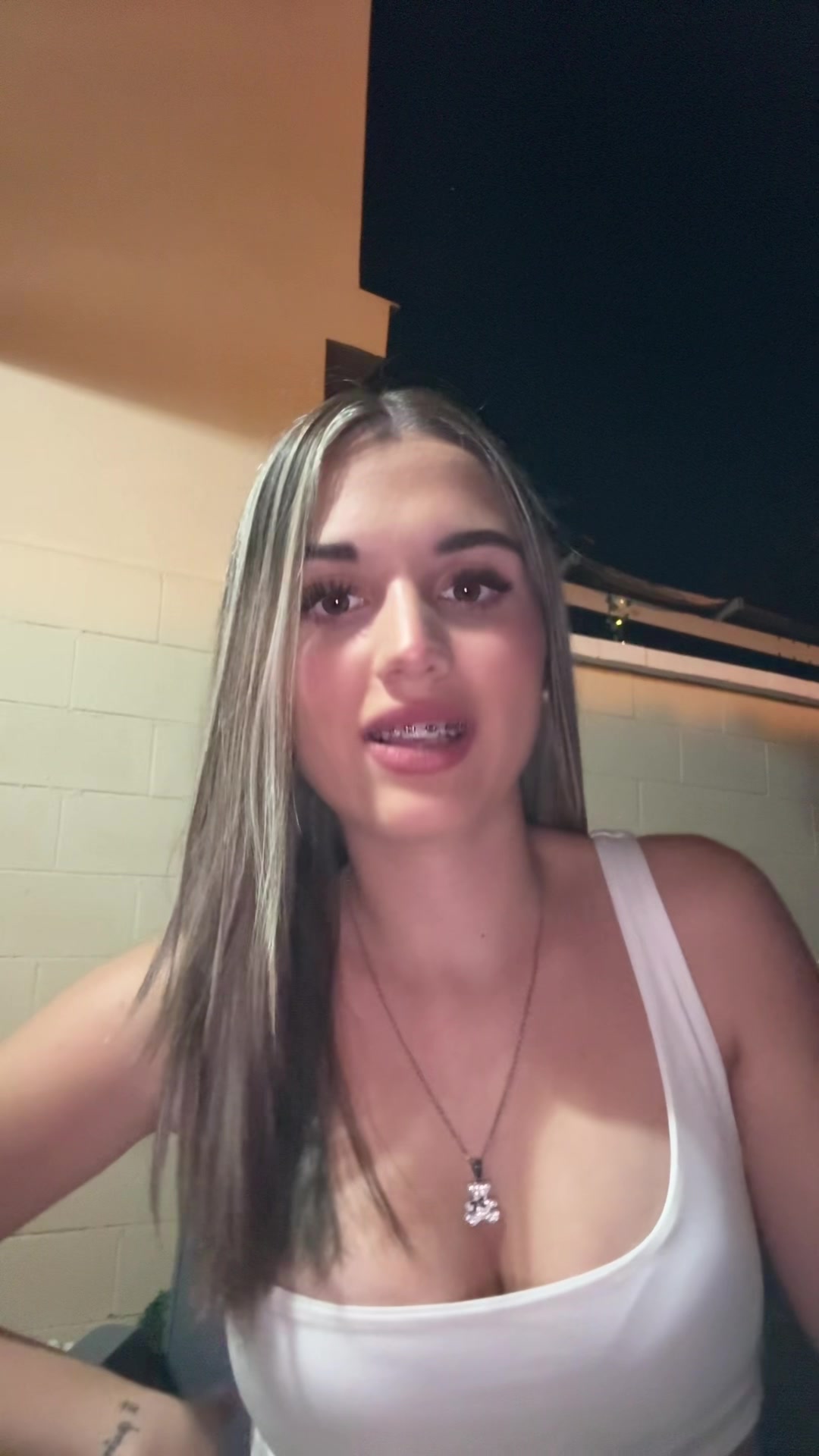 @aiiinhooiita