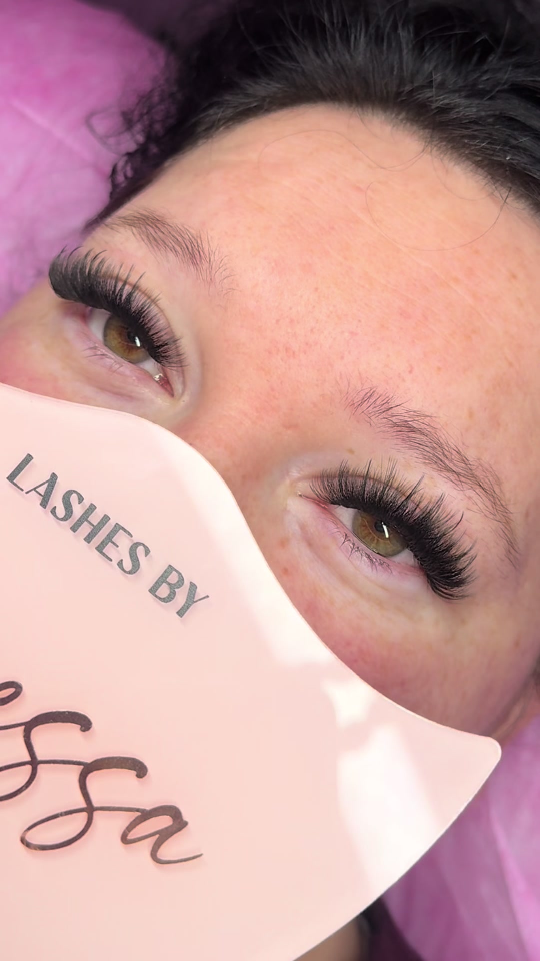 @lashbabyyy_ | 361 Lash Tech