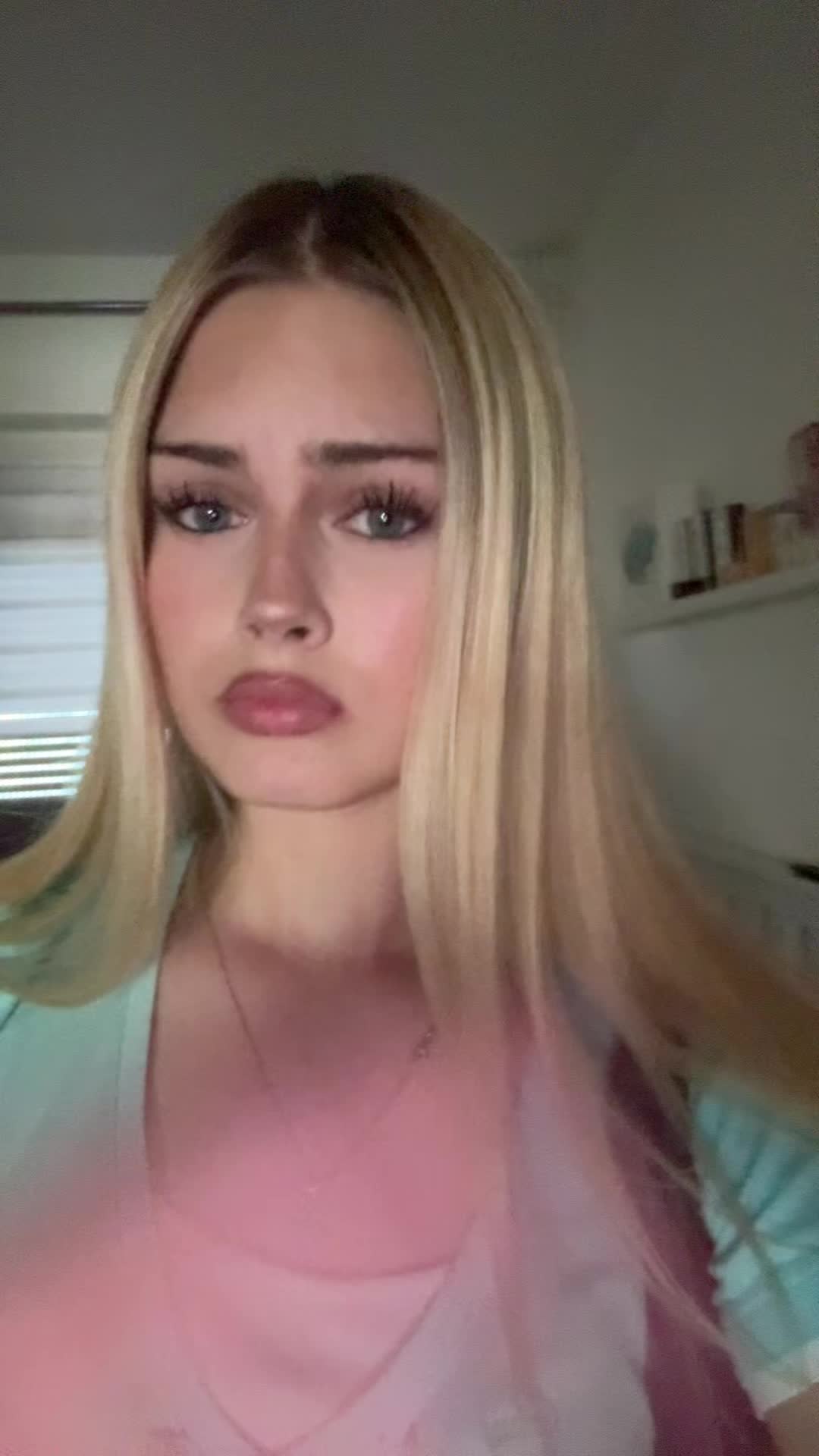@mariella.bmt