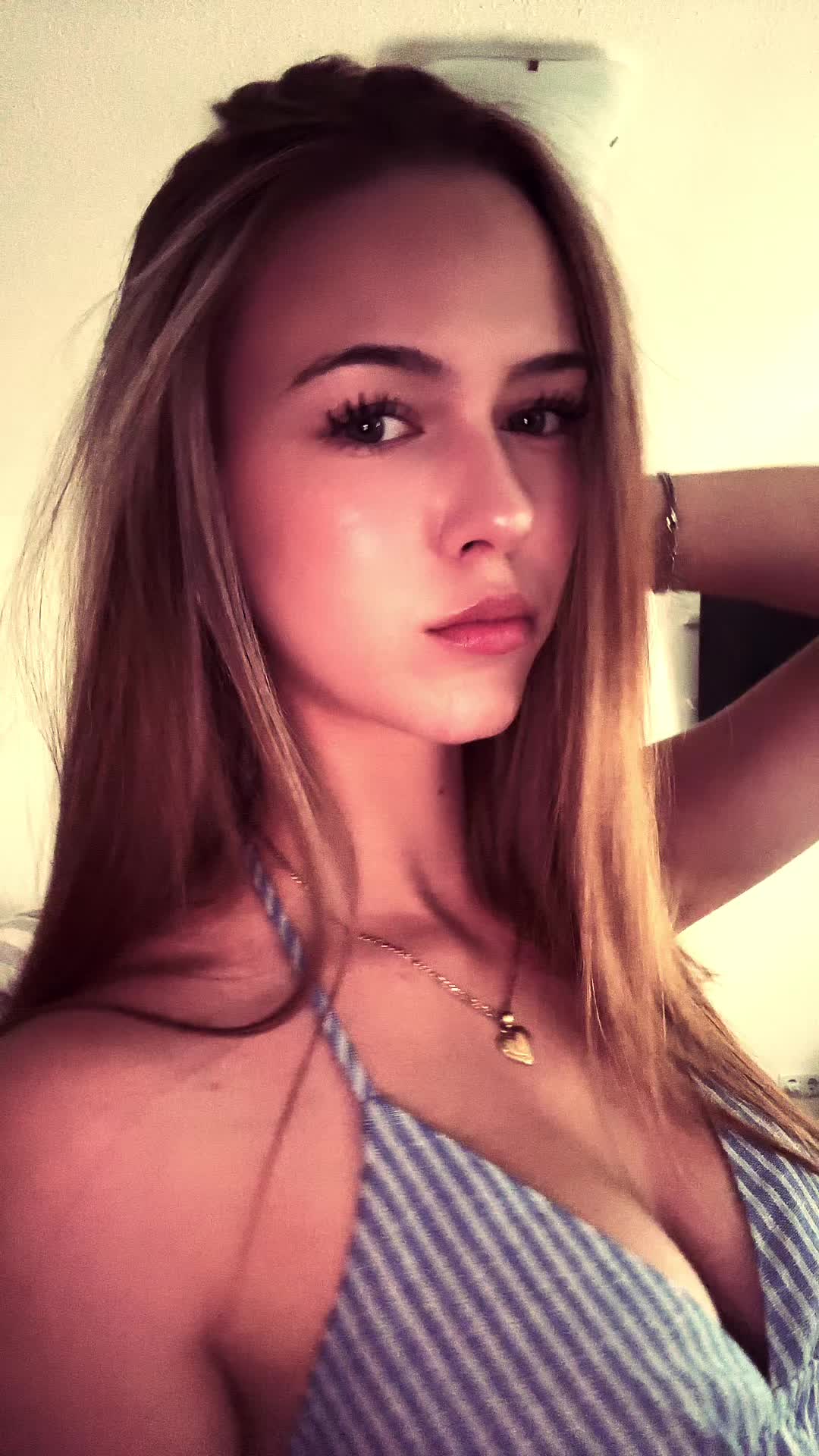 @𝐂𝐞𝐥𝐢𝐧𝐚
