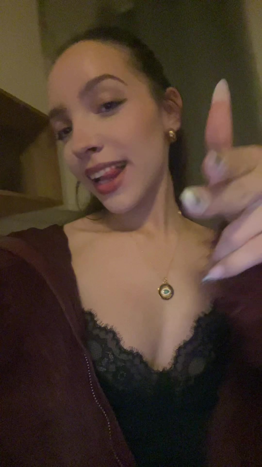 @babesnotdelulu