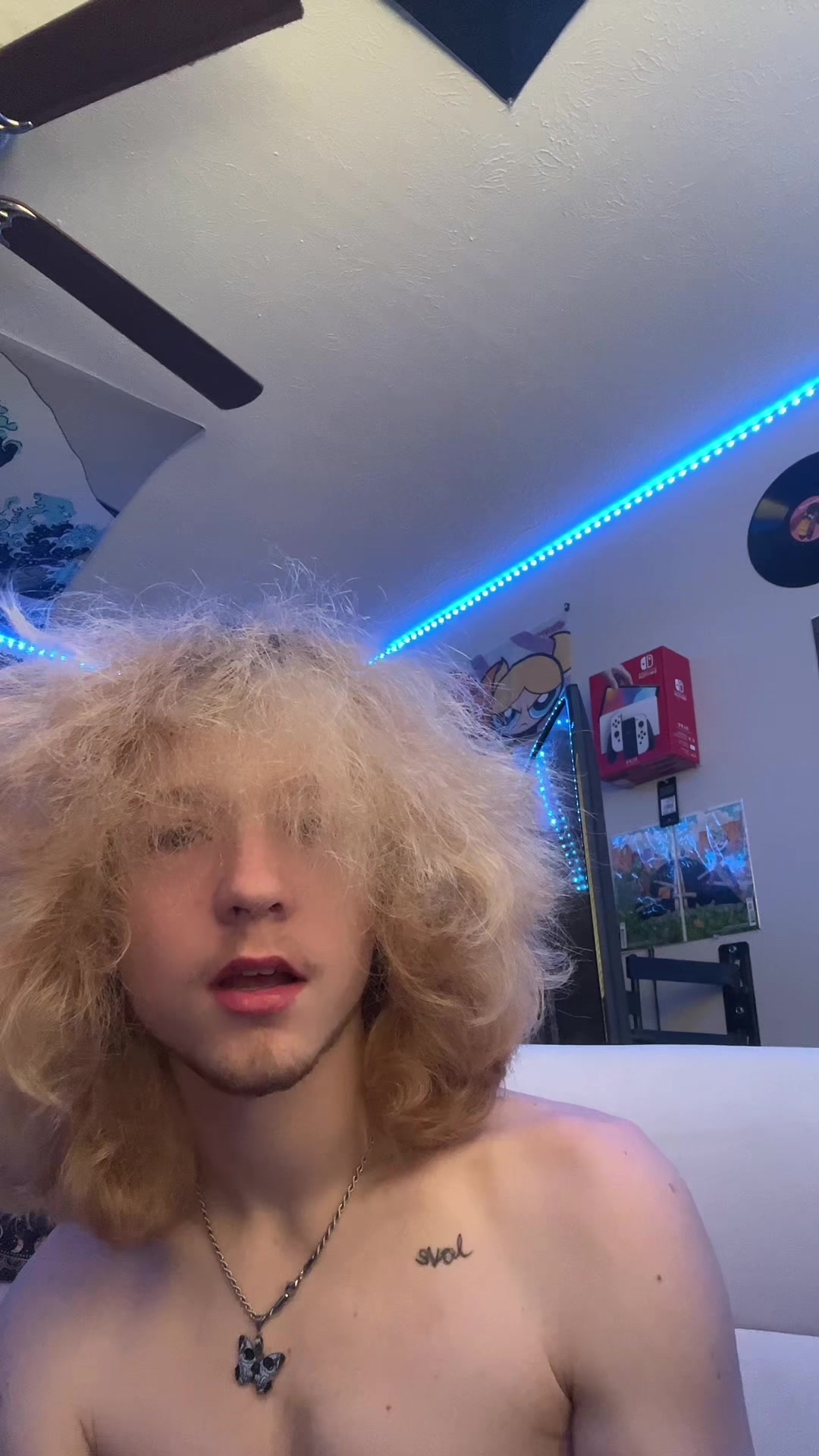 @⛧