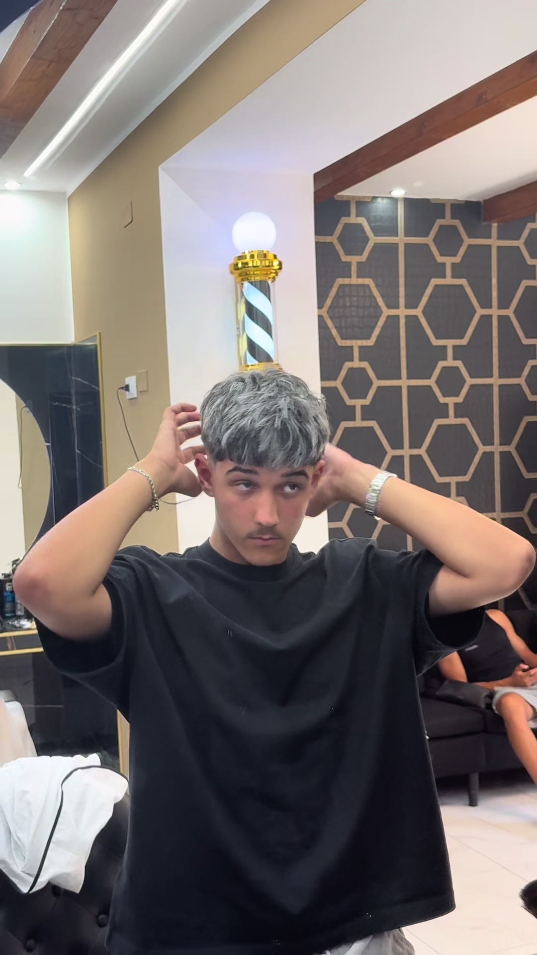 @AZ BARBER