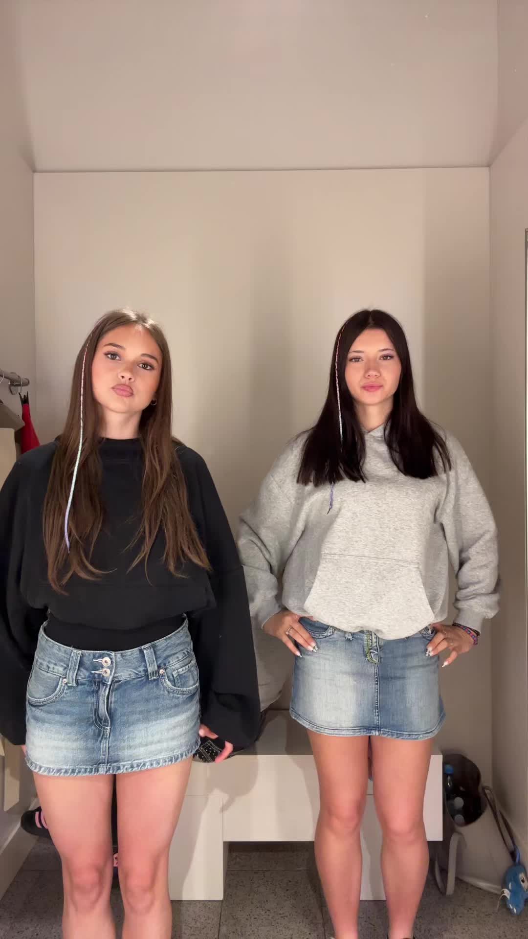 @???