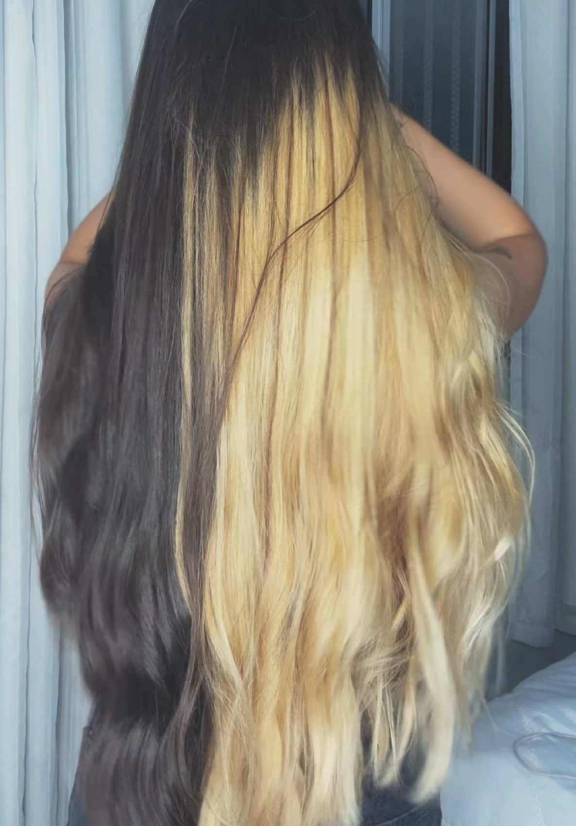 @Laispotonl