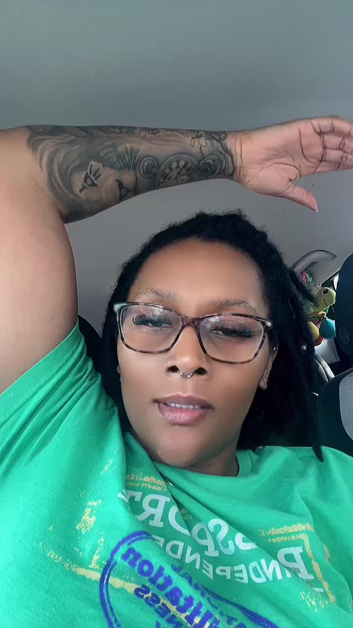 @pretty__younique