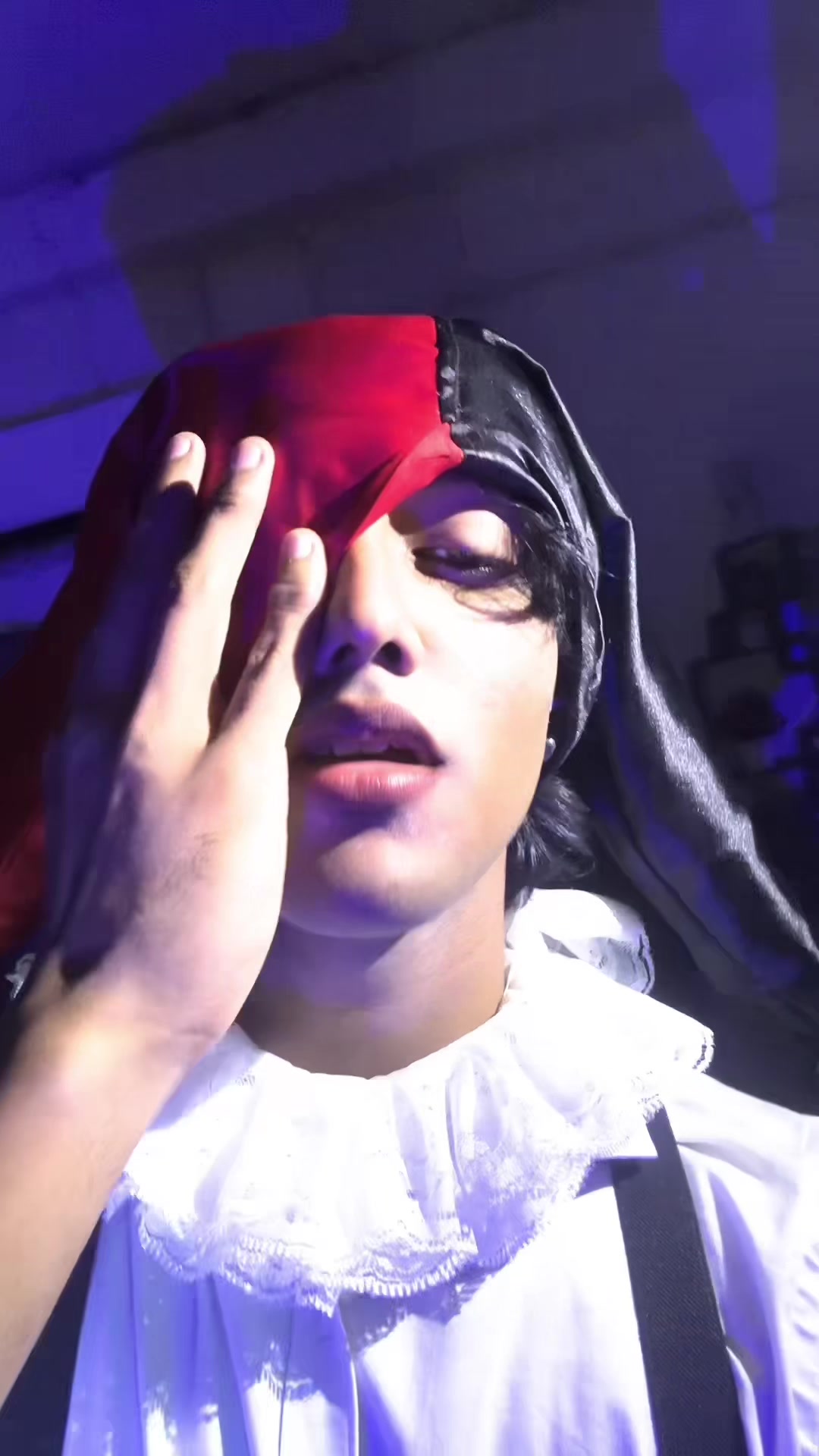 @Aru