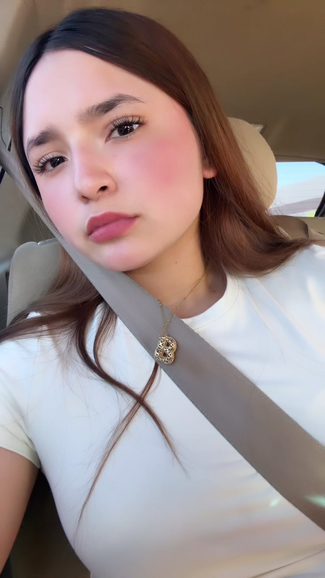 @𝓐𝓷𝓪 ☆