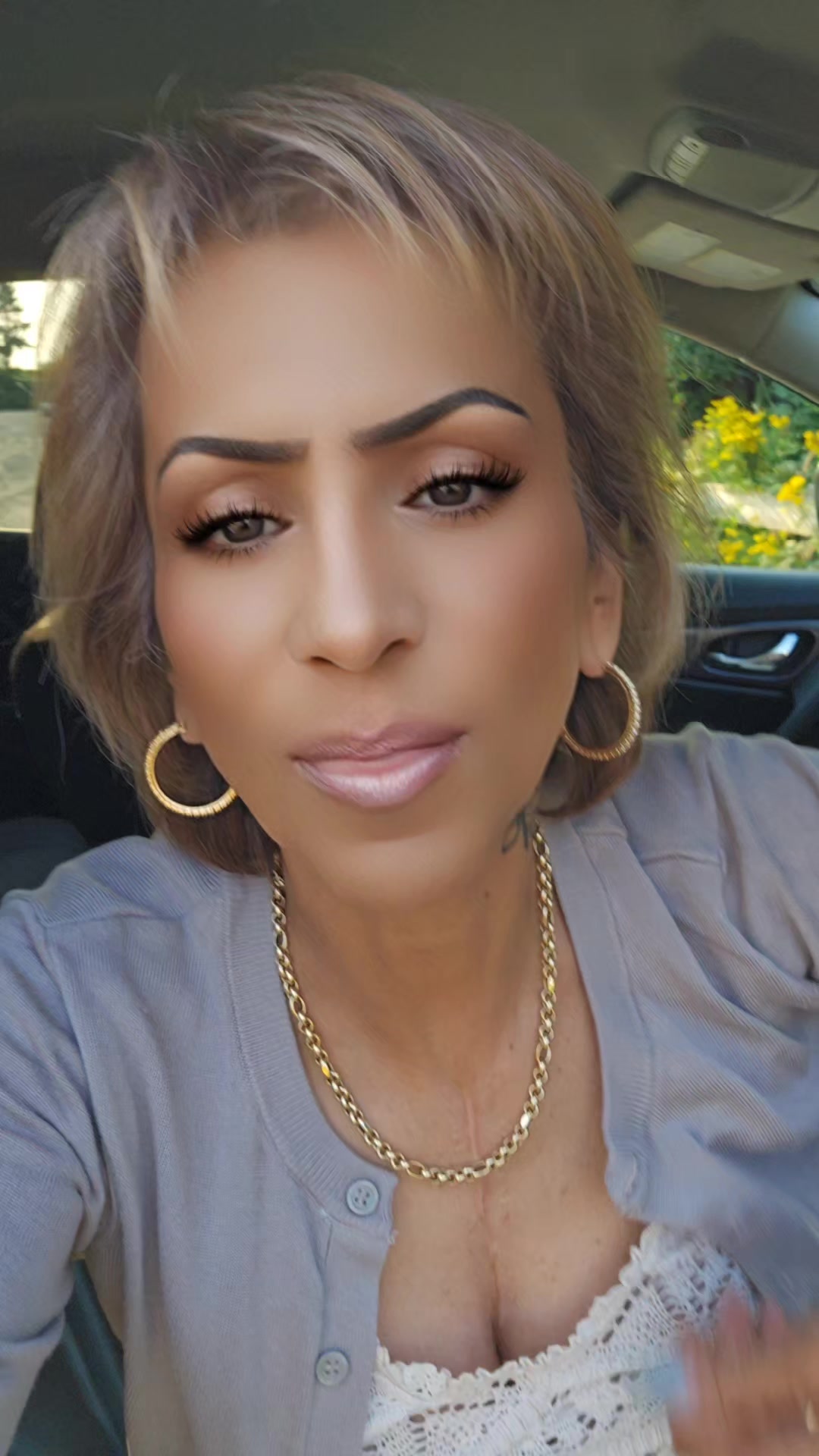 @Dee