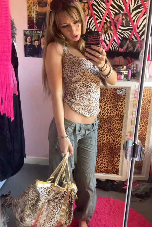 @holly💖🐆🎀⭐️