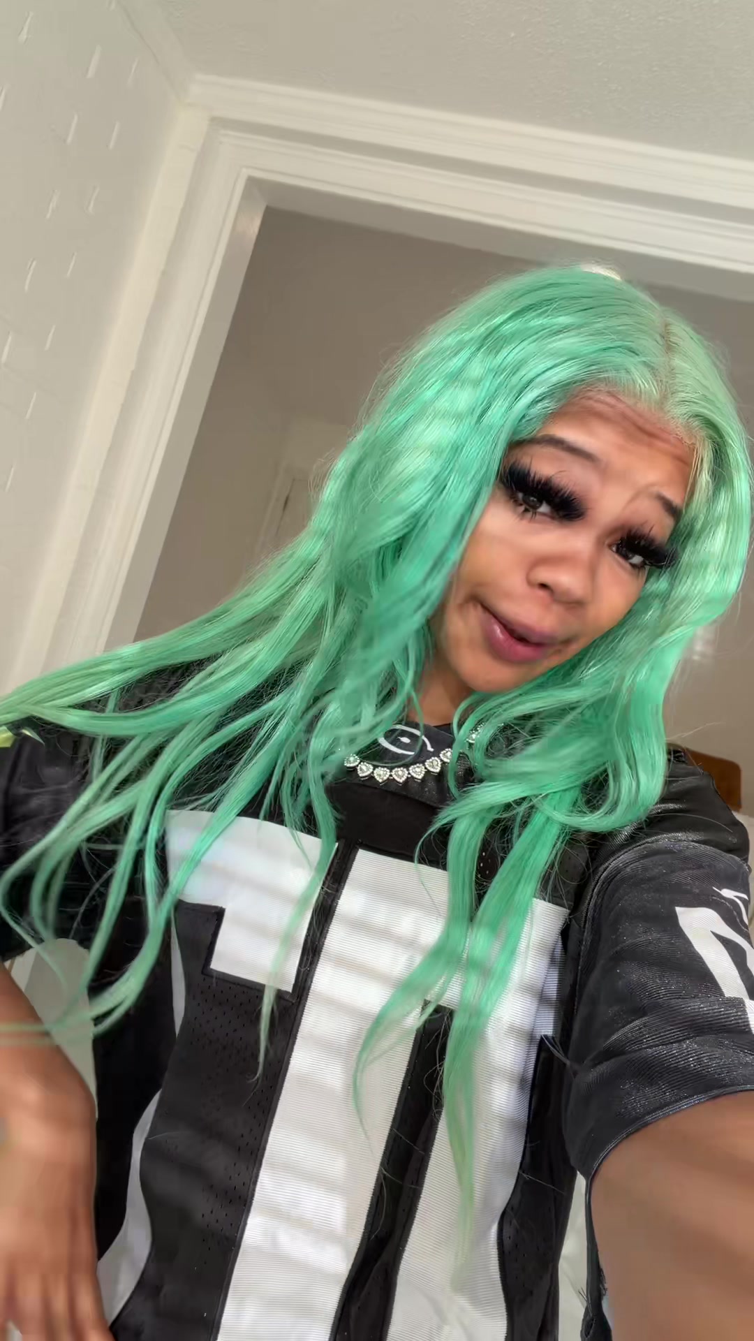 @Farahheartss