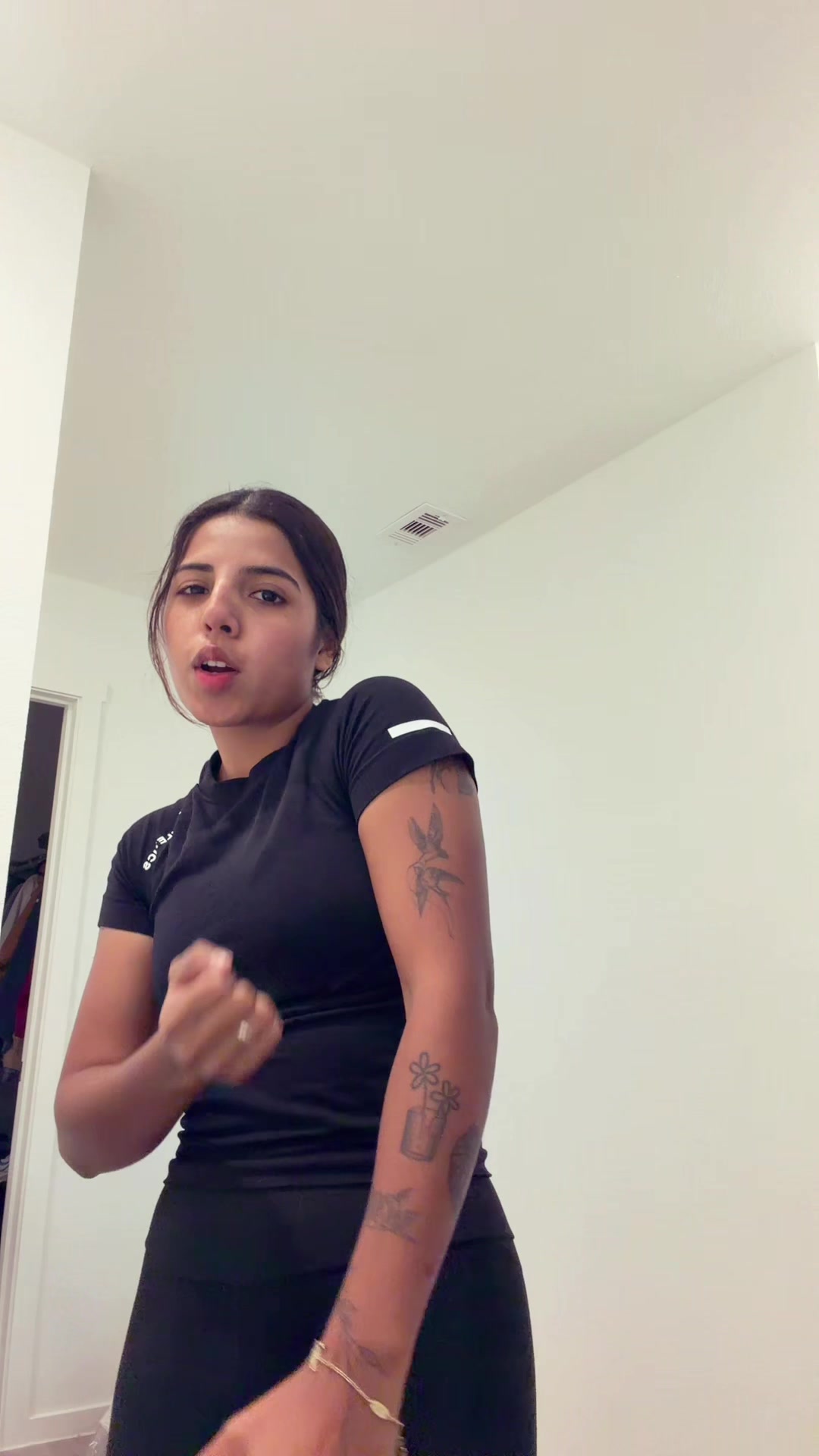 @Italia Espinoza